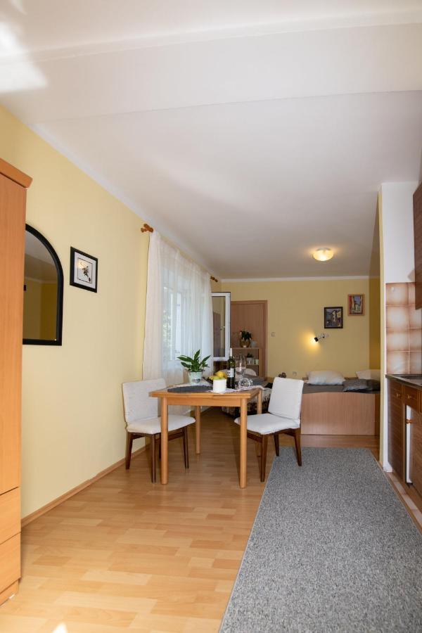 Apartmens Egle Opatija Apartman Kültér fotó