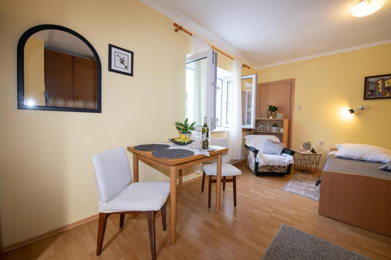 Apartmens Egle Opatija Apartman Kültér fotó